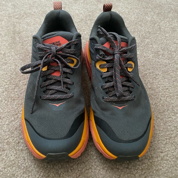 Hoka Challenger - Picture 2 of 9